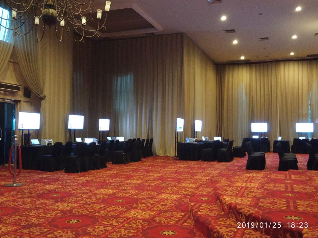 rental tv 43 inci 8 unit di balai sudirman tebet jakarta selatan