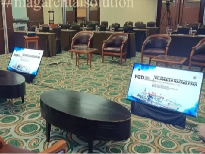 Sewa TV 43 Inch Stading Prompter Hotel Santika Bekasi Barat