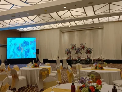 Sewa proyektor 5500 lumen dan screen 3x4 meter untuk wedding di SCBD Jakarta