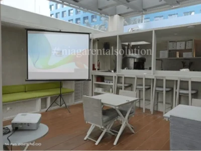 Hasil proyeksi terang proyektor 3500 lumen di WTC Sudirman